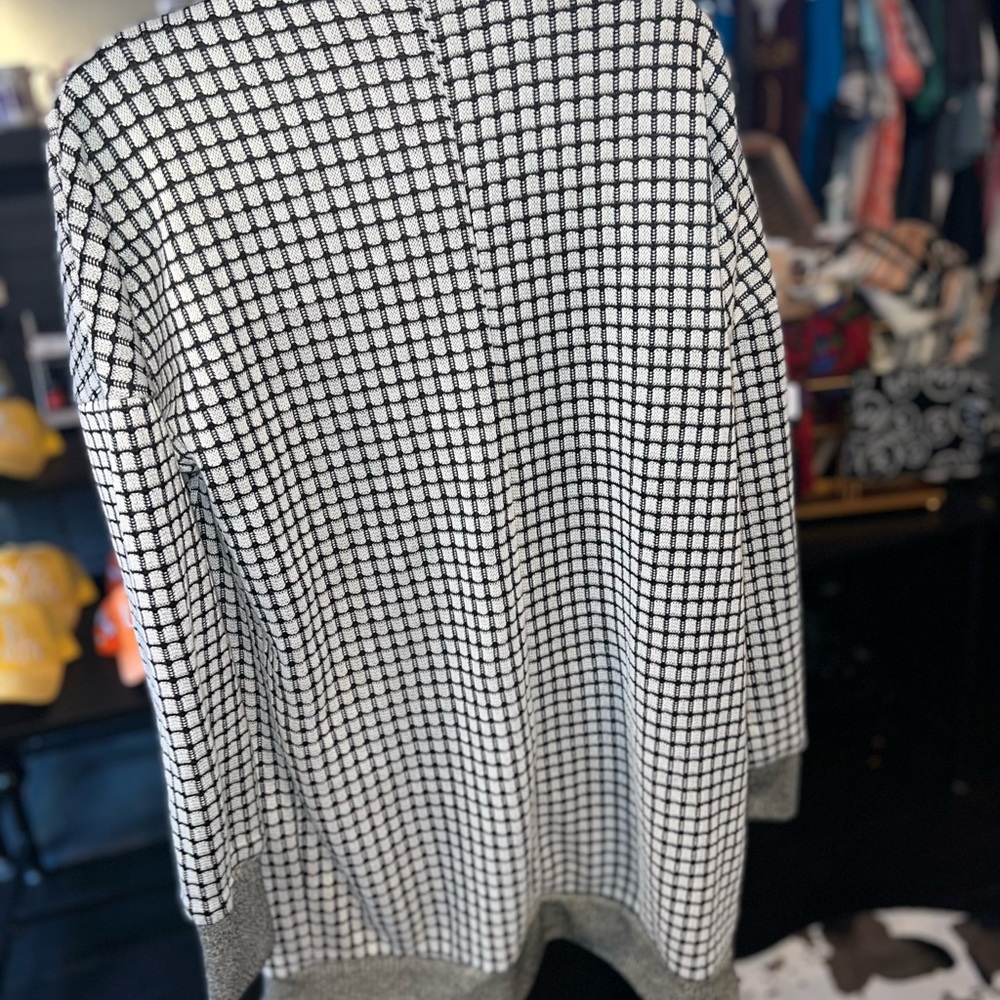 SHEIN 🥳 2/$15 OR 3/$20 🥳 Plaid Long Sweater Cardi - Picture 4 of 8